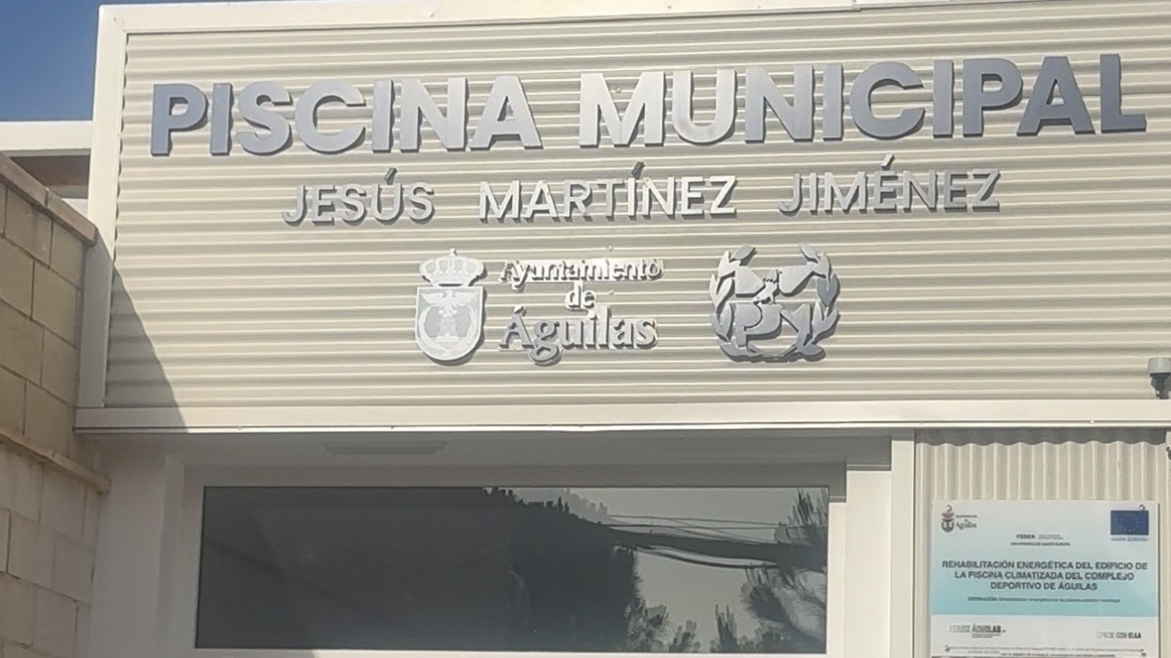 piscina JM.jpg